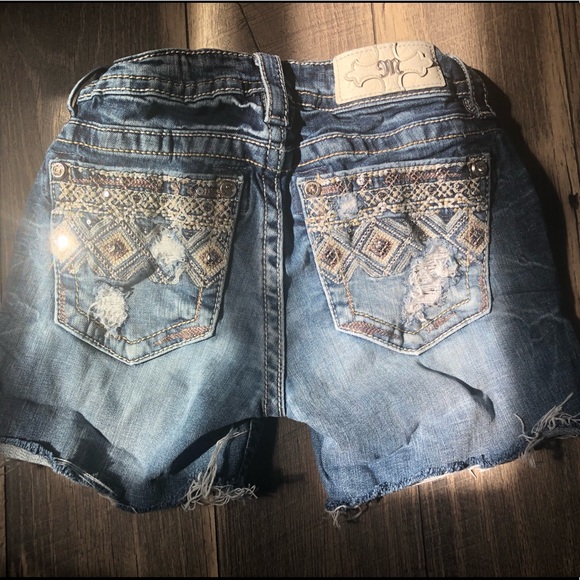 Shorts - Picture 2 of 2